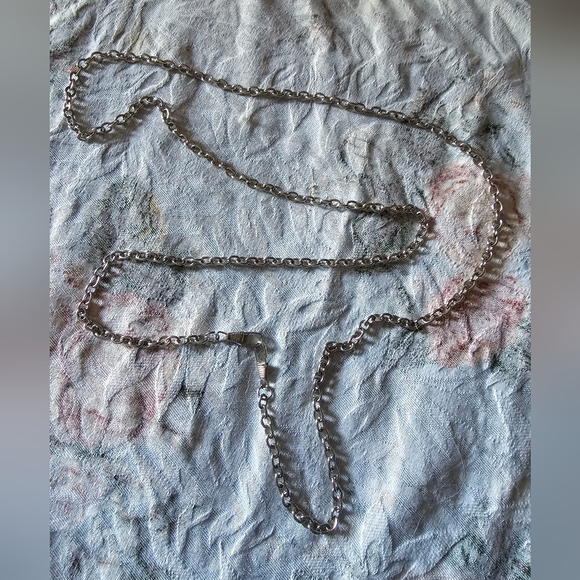 Elegant Silver Chain Necklace - Picture 1 of 2